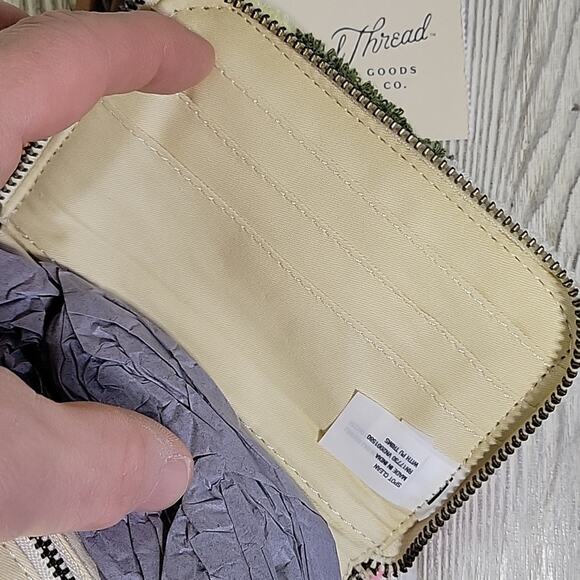 Set of 2 Wallets - A New Day Multi Color Wallet & Universal Thread Silver NWT - Picture 11 of 15